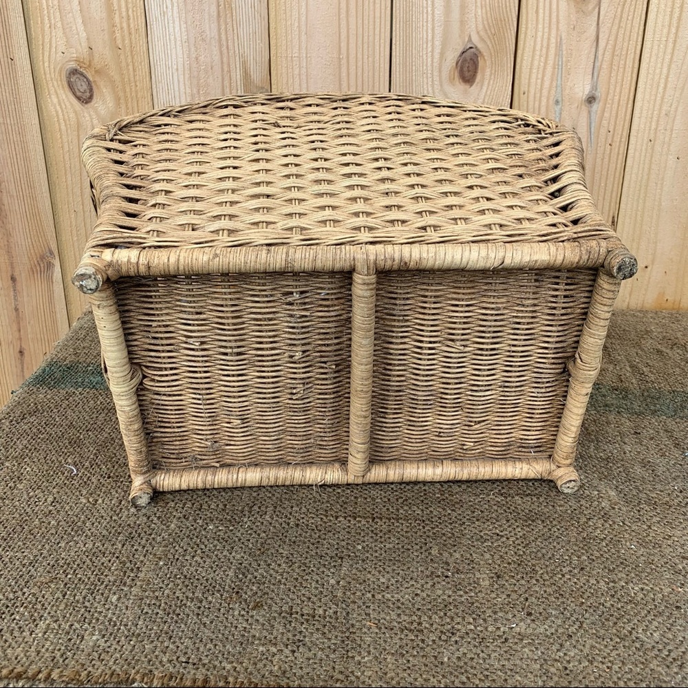 Vintage Rattan Wicker Magazine Rack Basket - Picture 7 of 7
